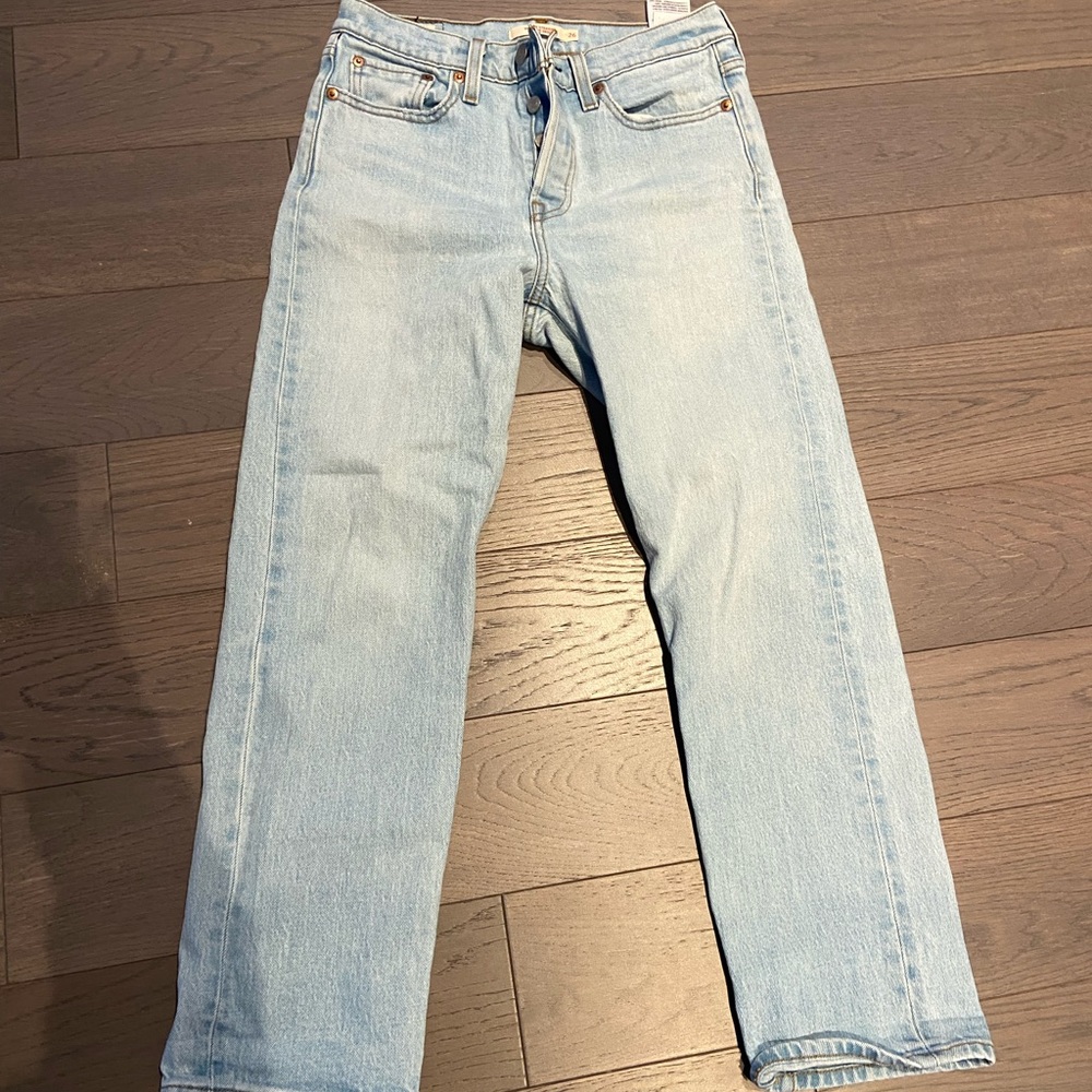 Levi's Wedgie Straight Leg Jeans Light Blue